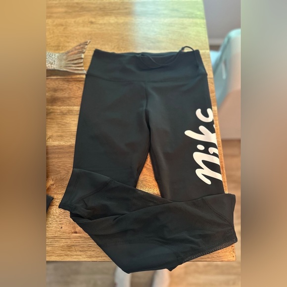 BUNDLE!🔥  Nike  Fabletics    alo    Target - Picture 2 of 5